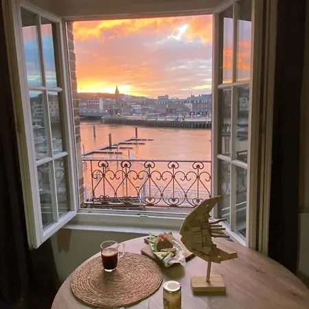 Apartment La Dunette - Splendide Vue Port Avec Les Bateaux By Holidieppe